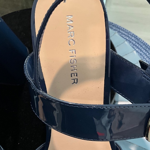 NWOT Marc Fisher Patent Leather Platform Sandals - Picture 5 of 13